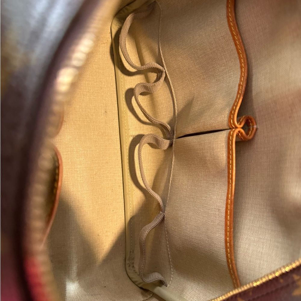LOUIS VUITTON MONOGRAN TROUVILLE IN EUC - Picture 9 of 13